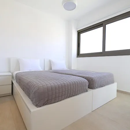 Phaedrus Living Serenity Waves No20 Villa